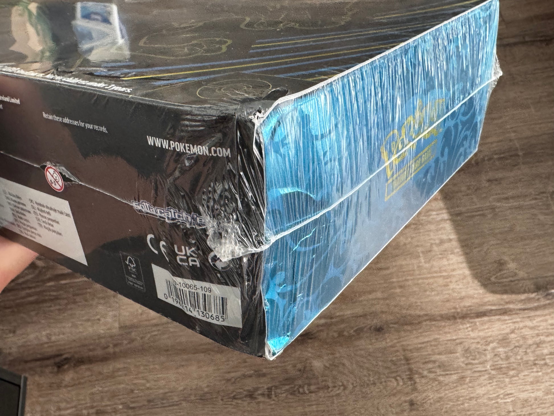 Mega Charizard X ex Ultra Premium Collection *Slight Cosmetic Damage*